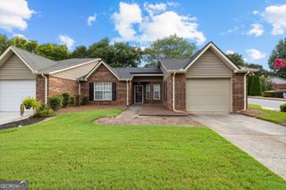 180 Monmouth Drive, Fayetteville, GA 30214