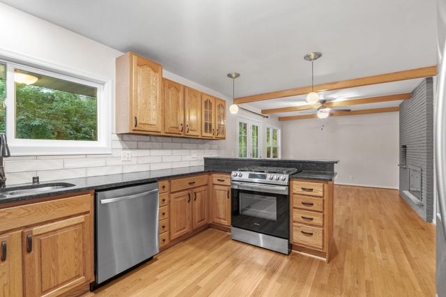 2401 Gettysburg Avenue S, Saint Louis Park, MN 55426