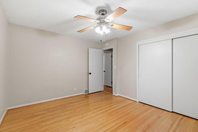 2401 Gettysburg Avenue S, Saint Louis Park, MN 55426