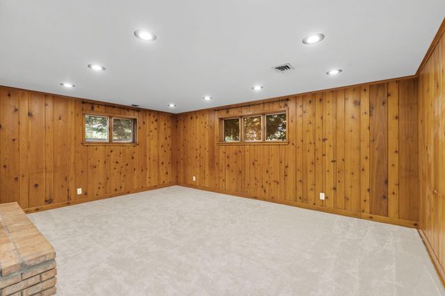 2401 Gettysburg Avenue S, Saint Louis Park, MN 55426