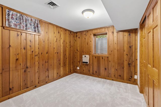 2401 Gettysburg Avenue S, Saint Louis Park, MN 55426