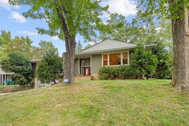 2401 Gettysburg Avenue S, Saint Louis Park, MN 55426