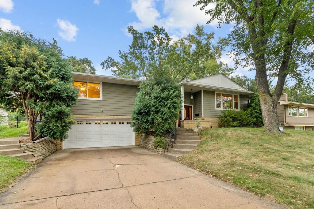 2401 Gettysburg Avenue S, Saint Louis Park, MN 55426 — photo 3