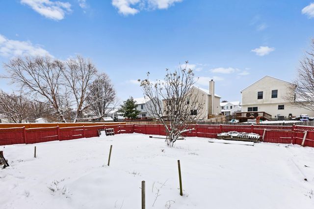 60 Gala Avenue, Pataskala, OH 43062