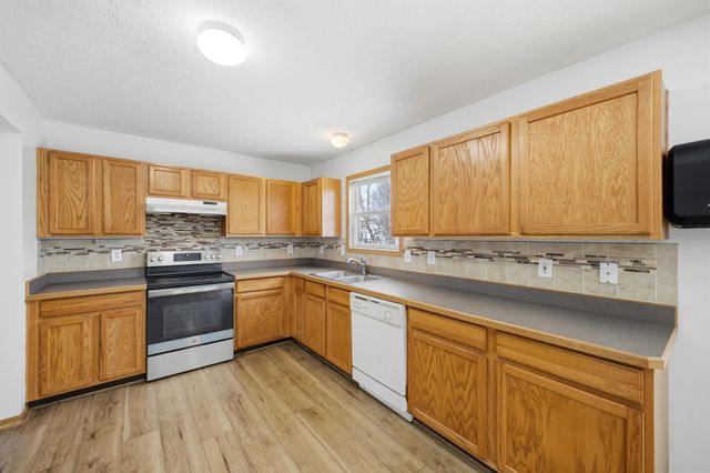 60 Gala Avenue, Pataskala, OH 43062