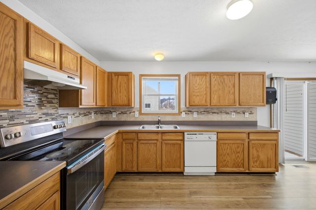 60 Gala Avenue, Pataskala, OH 43062