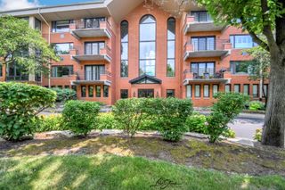 3525 S Cass Court 612, Oak Brook, IL 60523