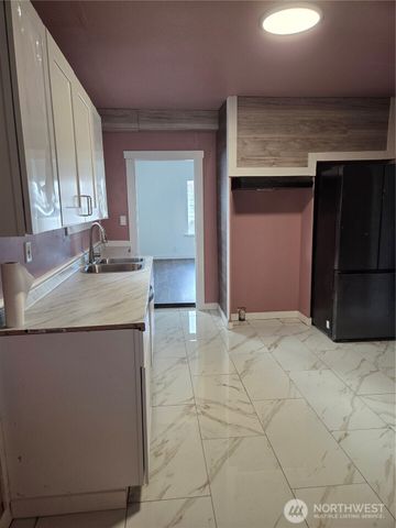 1029 Cleveland, Aberdeen, WA 98520