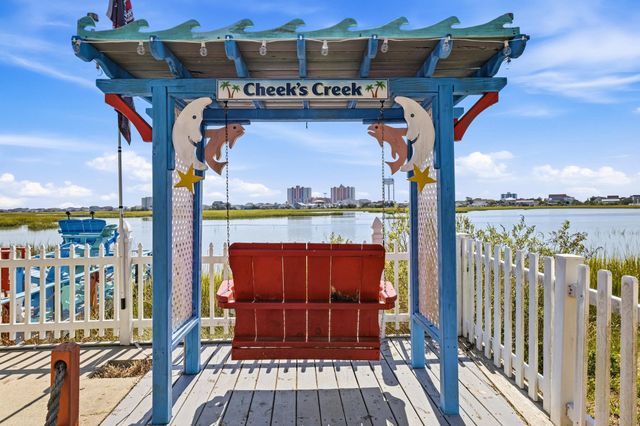 2413 Marsh Ct., North Myrtle Beach, SC 29582