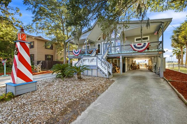 2413 Marsh Ct., North Myrtle Beach, SC 29582