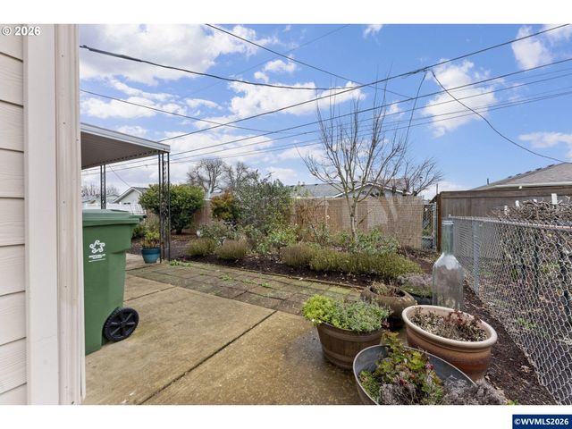 1760 Vanderbeck Ln, Woodburn, OR 97071