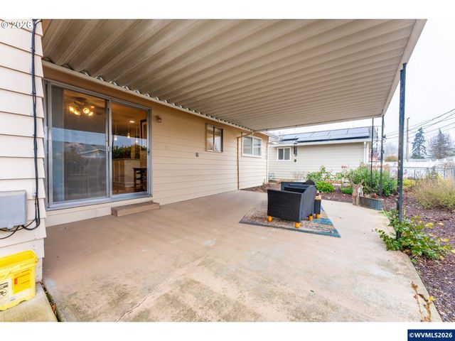 1760 Vanderbeck Ln, Woodburn, OR 97071