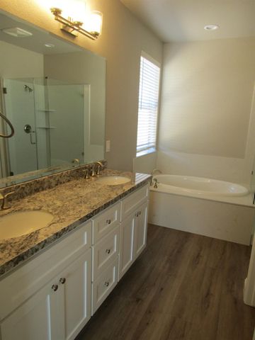 514 Bellflower Cir, Ione, CA 95640