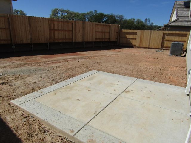 514 Bellflower Cir, Ione, CA 95640