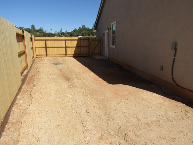 514 Bellflower Cir, Ione, CA 95640