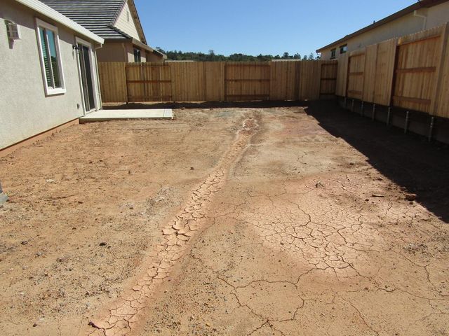 514 Bellflower Cir, Ione, CA 95640