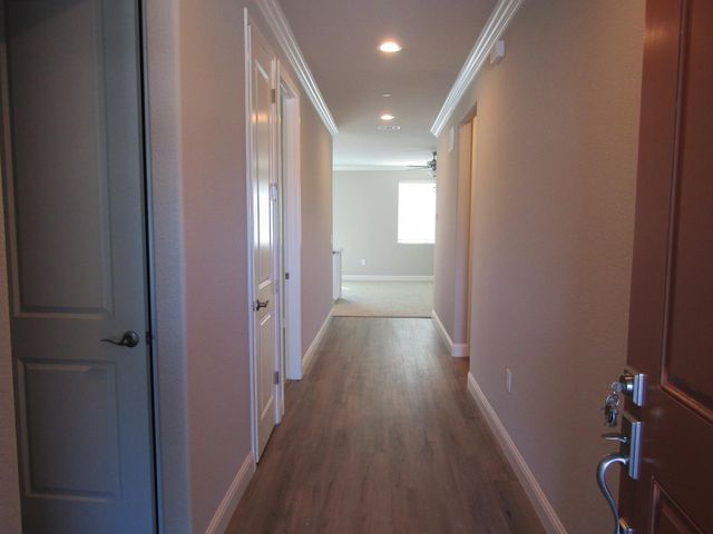 514 Bellflower Cir, Ione, CA 95640