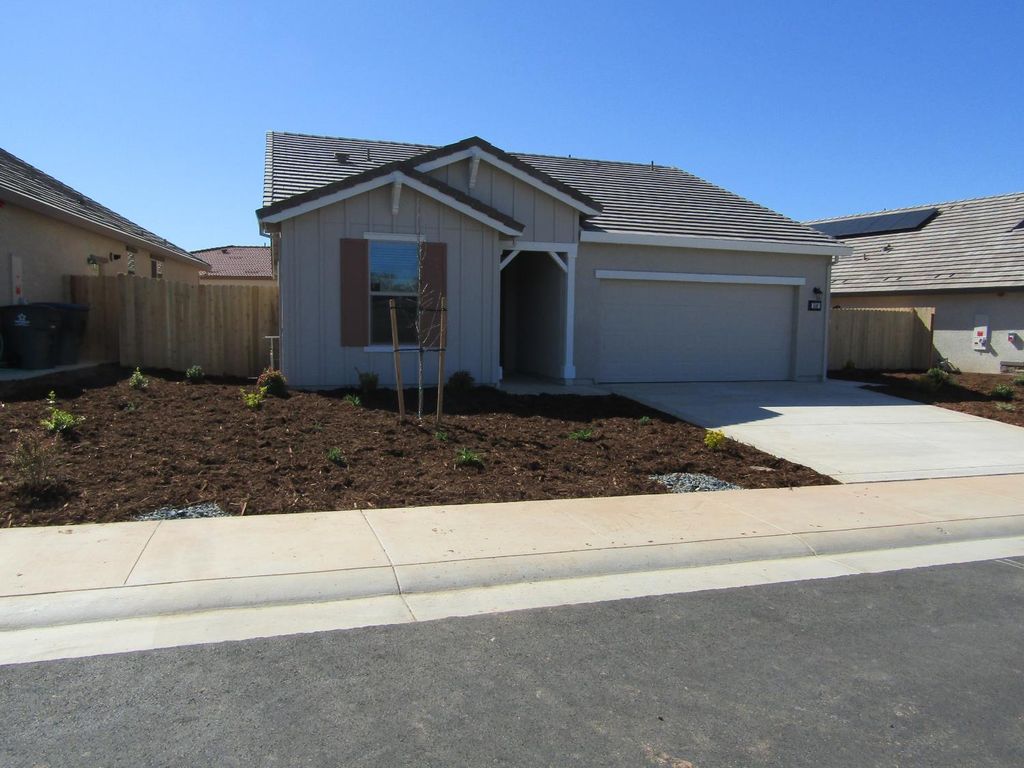 514 Bellflower Cir, Ione, CA 95640