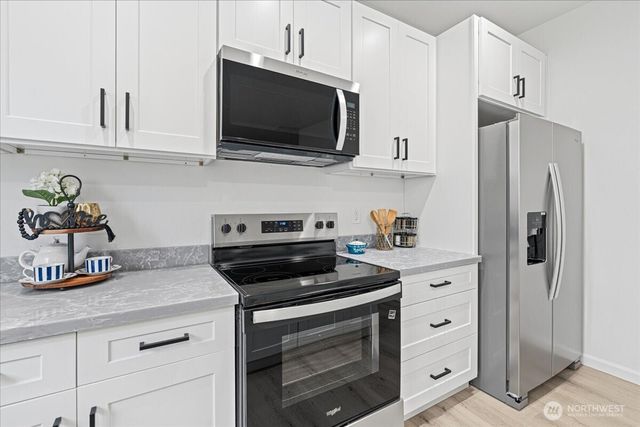 11802 SE 250th Court, Kent, WA 98030