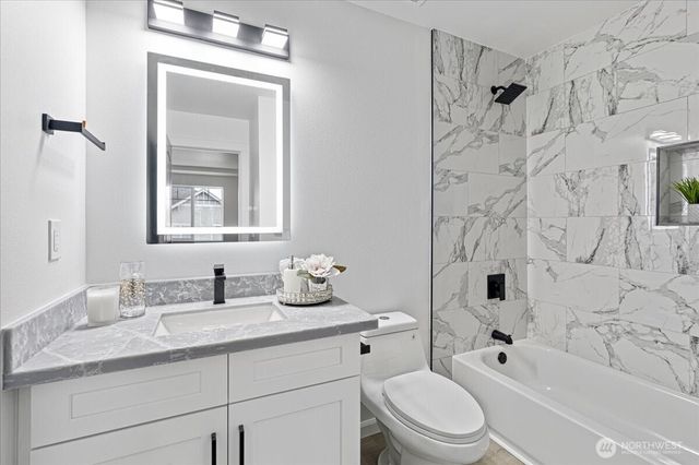 11802 SE 250th Court, Kent, WA 98030