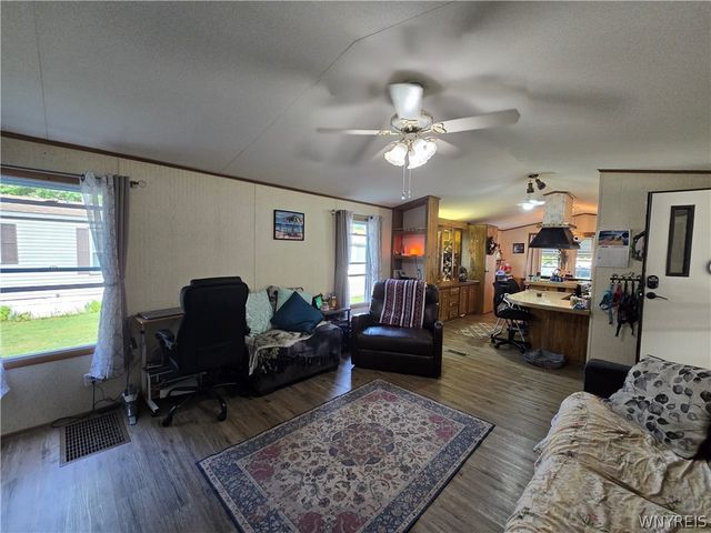 3880 Lockport Olcott, Lockport Town, NY 14094