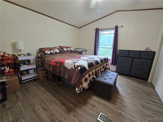 3880 Lockport Olcott, Lockport Town, NY 14094