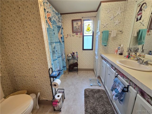 3880 Lockport Olcott, Lockport Town, NY 14094