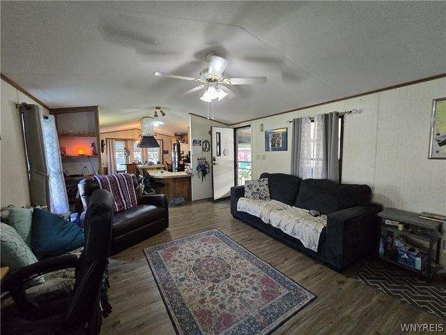 3880 Lockport Olcott, Lockport Town, NY 14094