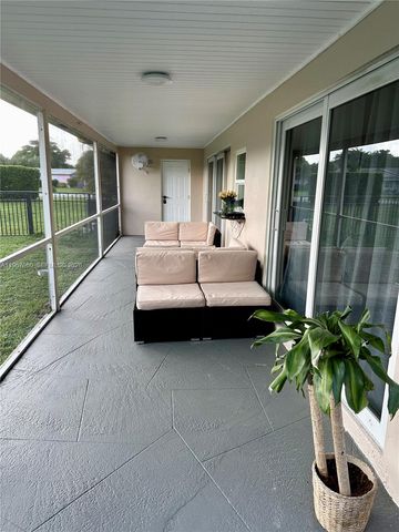 8203 NW 37th St, Coral Springs, FL 33065