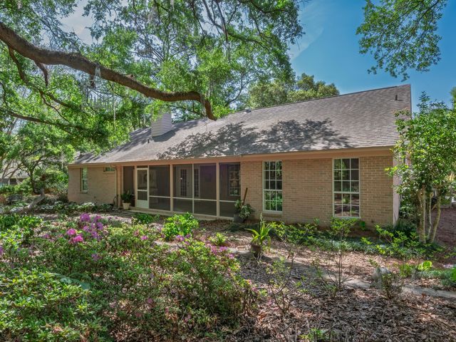 2912 Quail Rise Court, Tallahassee, FL 32309