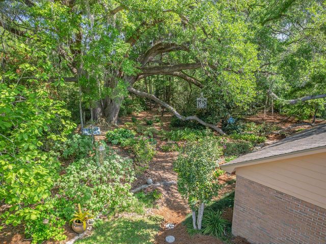 2912 Quail Rise Court, Tallahassee, FL 32309