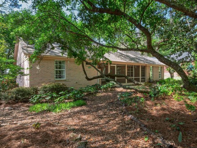 2912 Quail Rise Court, Tallahassee, FL 32309