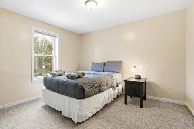 19 Ventura Drive, Raymond, NH 03077