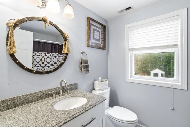 19 Ventura Drive, Raymond, NH 03077