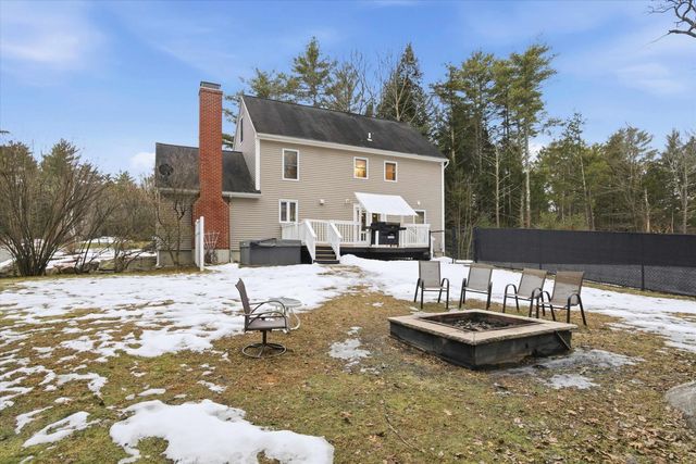 19 Ventura Drive, Raymond, NH 03077