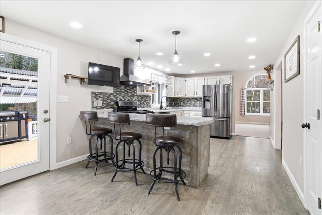 19 Ventura Drive, Raymond, NH 03077