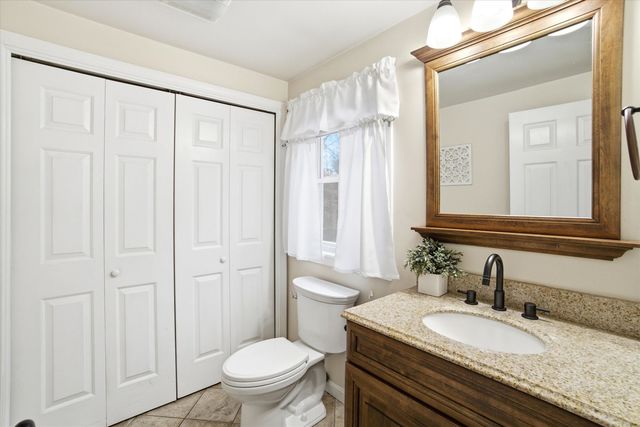 19 Ventura Drive, Raymond, NH 03077