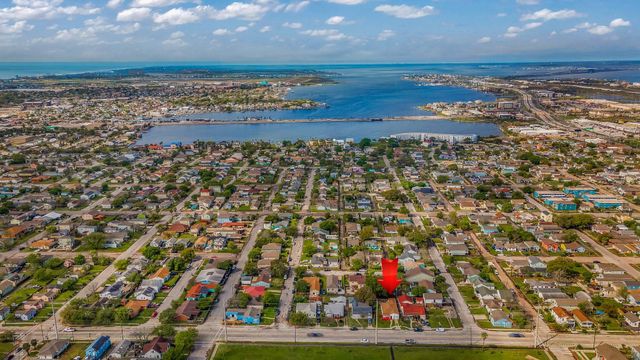 1413 53rd Street, Galveston, TX 77551