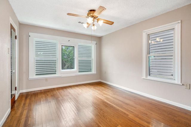 1413 53rd Street, Galveston, TX 77551