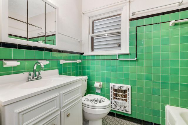 1413 53rd Street, Galveston, TX 77551