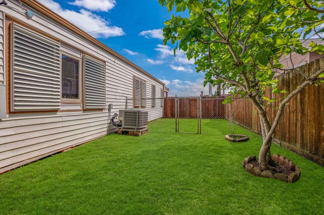 1413 53rd Street, Galveston, TX 77551
