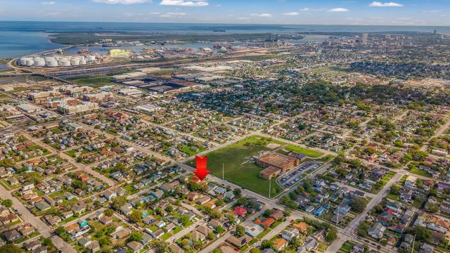 1413 53rd Street, Galveston, TX 77551