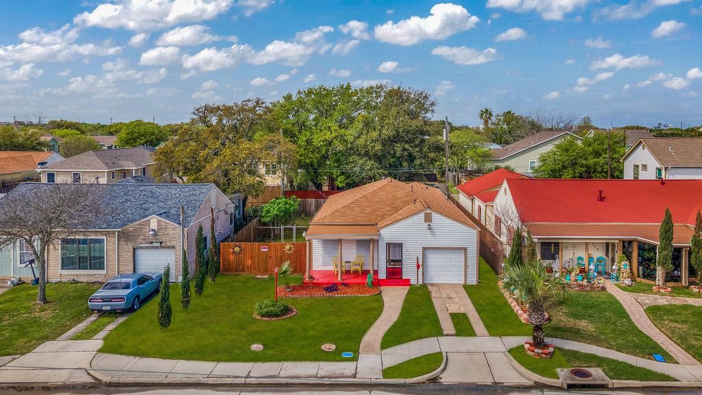 1413 53rd Street, Galveston, TX 77551