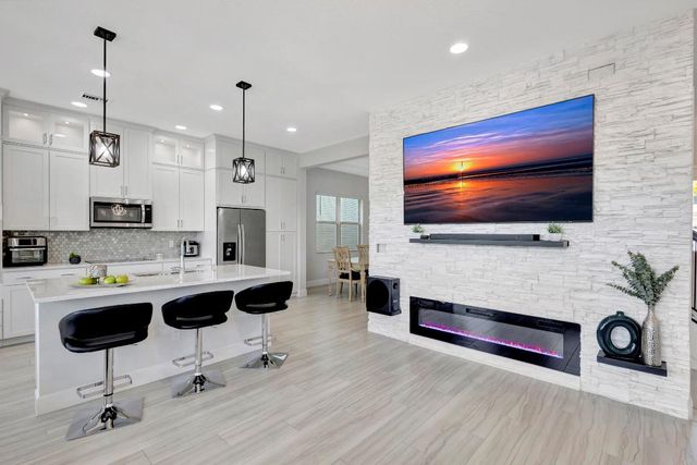 4620 Ambersweet Way, The Acreage, FL 33470