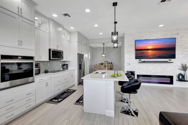 4620 Ambersweet Way, The Acreage, FL 33470