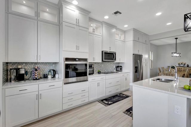 4620 Ambersweet Way, The Acreage, FL 33470