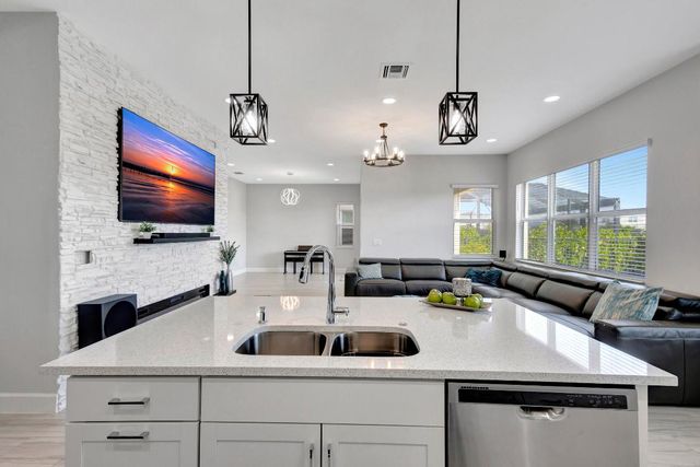 4620 Ambersweet Way, The Acreage, FL 33470