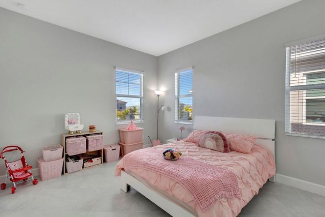 4620 Ambersweet Way, The Acreage, FL 33470