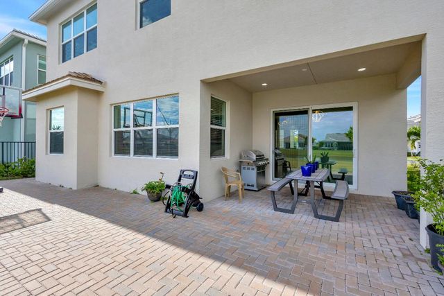 4620 Ambersweet Way, The Acreage, FL 33470