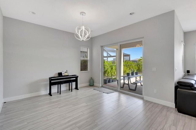 4620 Ambersweet Way, The Acreage, FL 33470